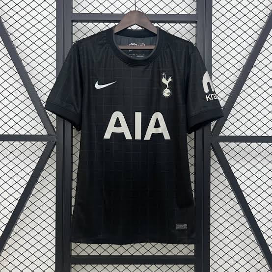 Tottenham Visitante 25-26